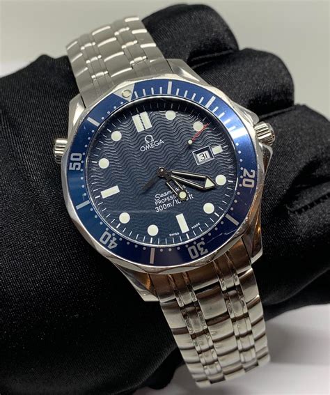 omega seamaster quartz bond